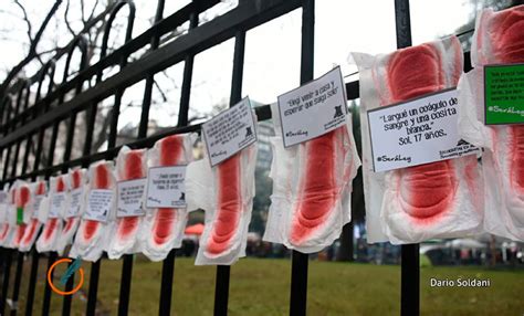 Pañuelos verdes y celestes las imágenes de la vigilia frente al congreso