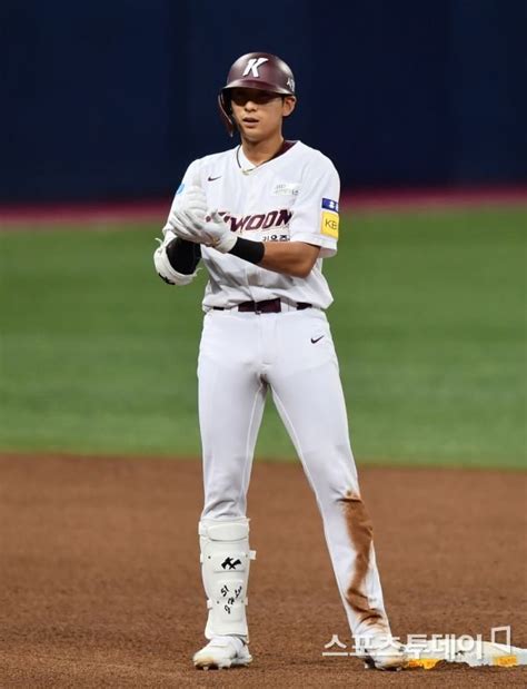 키움 이정후 Kbo 리그 한 시즌 최다 2루타 도전 네이트 스포츠