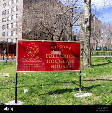 Nycha Public Housing Hi Res Stock Photography And Images Alamy