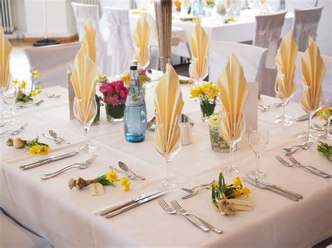 How To Choose A Caterer For Your Next Corporate Event Tastefulspace