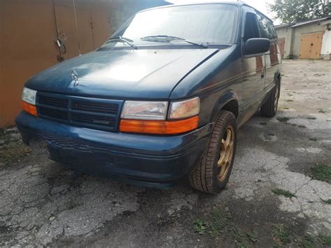 Новые поворотники и полировка фар — Dodge Caravan Ii 3 3 л 1994 года