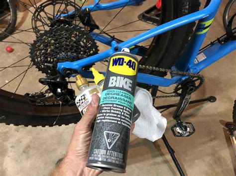 How to Lube a Bicycle Chain Correctly – Easy & DIY! – FatBike Planet