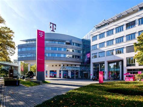 Deutsche Telekom Captures Majority Control Of T Mobile Us Wireless