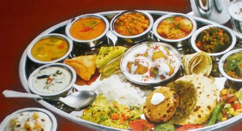 20 Recipes Famous In Madhya Pradesh - Crazy Masala Food