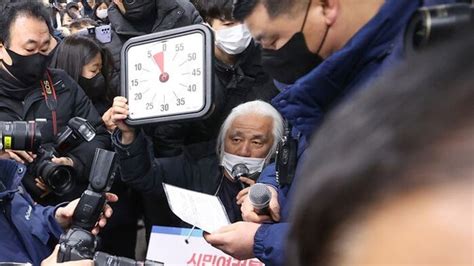 전장연 삼각지역서 지하철 시위 재개13시간째 대치 중 네이트 뉴스