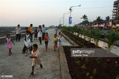 Carter Road Promenade Photos and Premium High Res Pictures - Getty Images