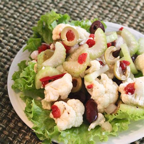 Raw Cauliflower Salad Recipe