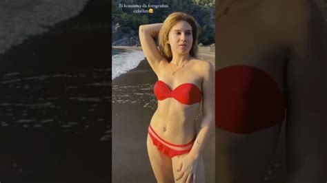 6 Hot Sexy Ece Mumay Bikini Pics