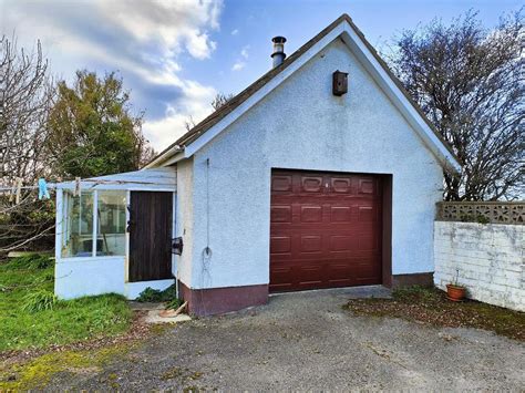 Maes Y Ffynnonn Penygroes 3 Bed Detached Bungalow For Sale £255 000