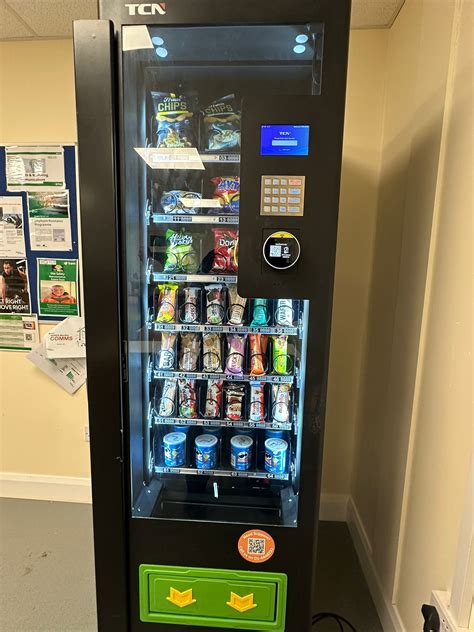 How Can I Offer Seasonal-Themed Snacks or Drinks in a Vending Machine