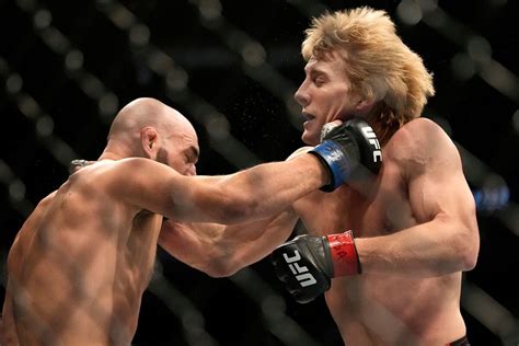 UFC UFC 282 Paddy Pimblett Defeats Jared Flash Gordon Via