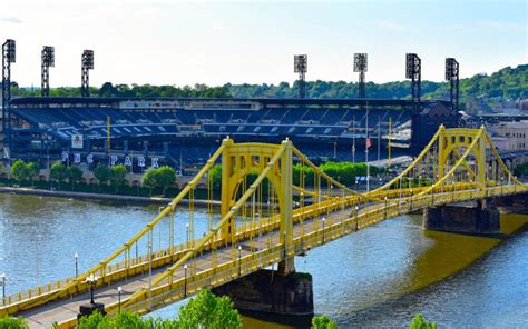 Pittsburgh Pirates - Stadium Dude