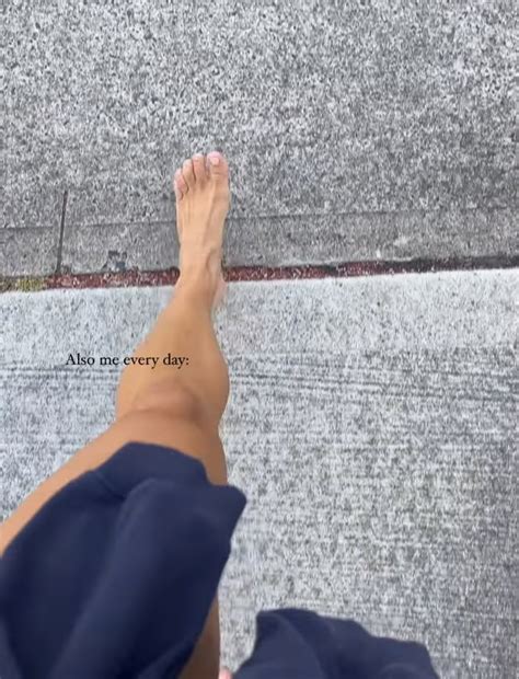 Cassidy McGill's feet