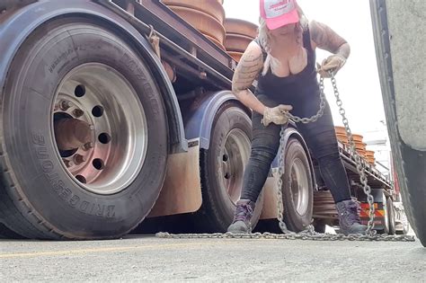 Australias Hottest Trucker Makes 63k A Year From Onlyfans