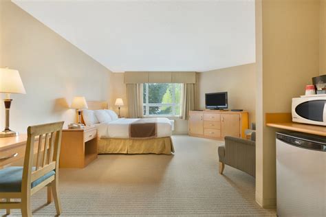 Ramada by Wyndham Nanaimo | Nanaimo, BC Hotels