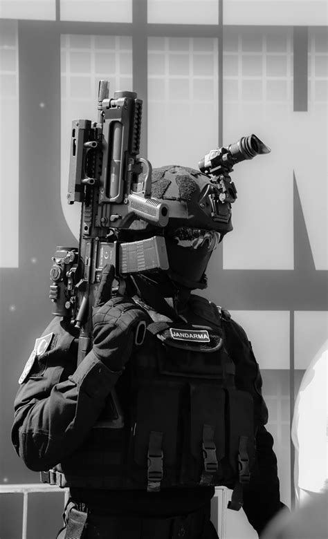 About Us | Moriarti Gear