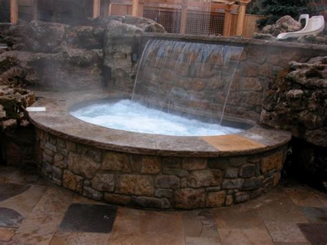 hot tub water feature pool Backyard Pool Designs, Decks Backyard, Small ...