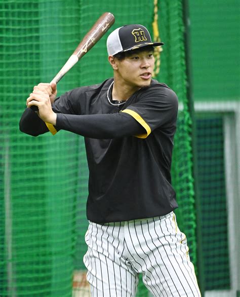 【阪神】佐々木朗希打ちへ佐藤輝明「初球がチャンス」ドラ1森下翔太「速球を打てたら自信」 プロ野球写真ニュース 日刊スポーツ