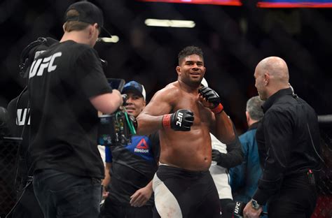 Alistair Overeem embraces positive mindset in UFC | wkyc.com