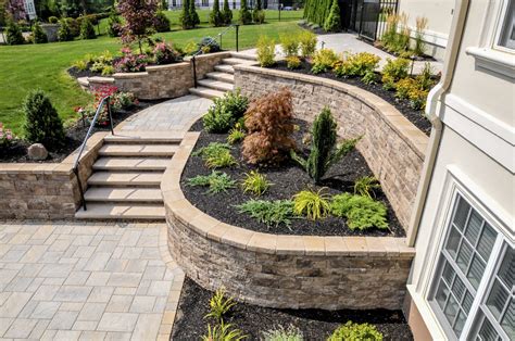 8 Retaining Wall Landscaping Ideas You'll Love