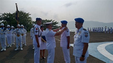 Danyonmarhanlan Ii Padang Beserta Prajuritnya Mengikuti Upacara