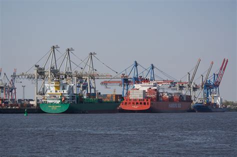 Vier Schiffe Im Hafen Themenwoche Galerie Mactechnews De