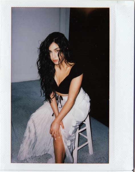 LADYGUNN – LAUREN JAUREGUI