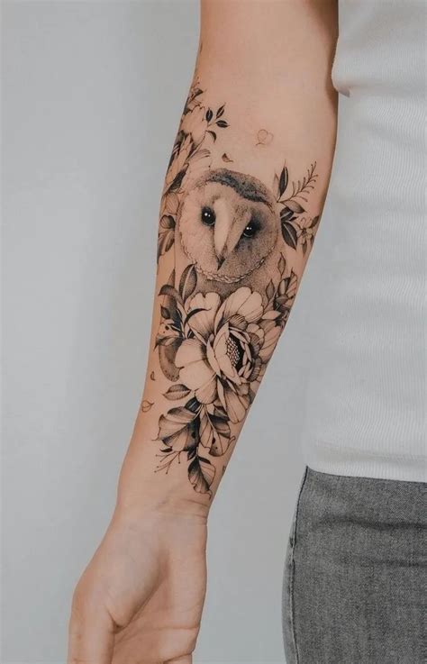 Tatouage hibou femme Signification et 30 idées en images pour s