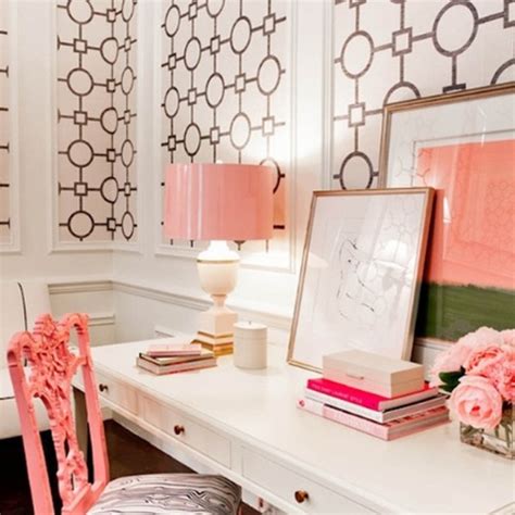 17-pink-office-decor-for-girl