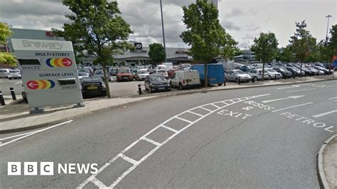 Man Dies In Romford Shopping Centre Car Park Stabbing Bbc News