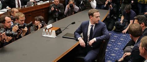 Facebook Chef Zuckerberg Vor Dem Us Senat Begreift Endlich Wie