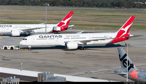 VH ZNK Boeing 787 9 Dreamliner Qantas Jason Chew JetPhotos