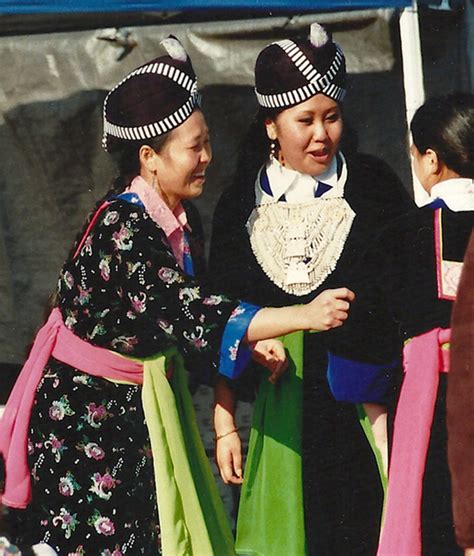 Hmong Story Clothes Deciphered - Owlcation