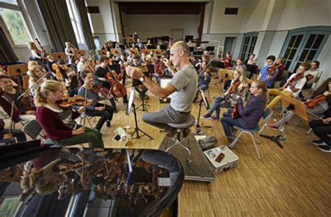 Das Sch Ler Symphonie Orchester Stuttgart Reine Zukunftsmusik Stuttgart