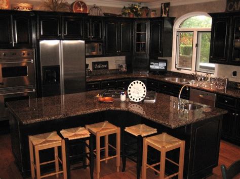 Kitchen trends: Distressed Black Kitchen Cabinets