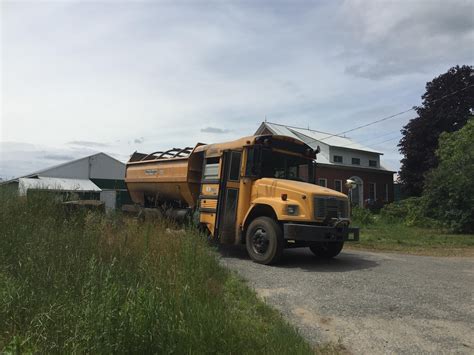 School bus converted into a farm truck : r/mildlyinteresting