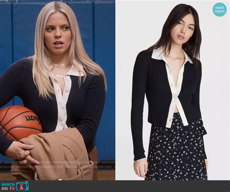 Wornontv Leighton’s Navy Cardigan With White Trim On The Sex Lives Of College Girls Reneé