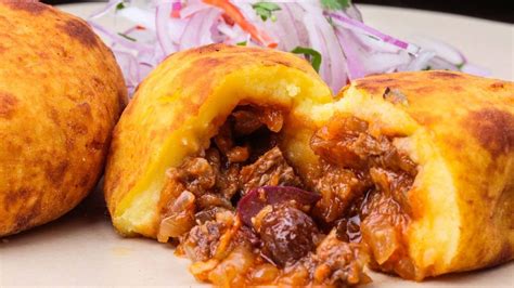 Aprende A Preparar Unas Papas Colombianas Rellenas Exquisitas Y