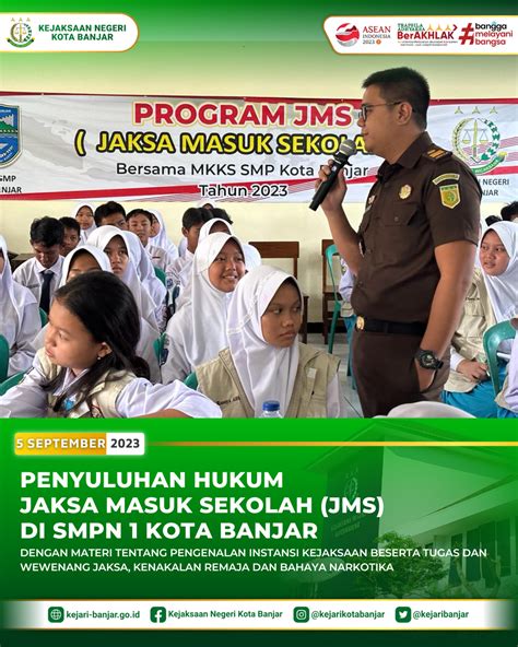 Penyuluhan Hukum Program Jaksa Masuk Sekolah Jms Di Smp N Kota