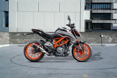 KTM 390 Duke BS6 Price Images Mileage Specs Features