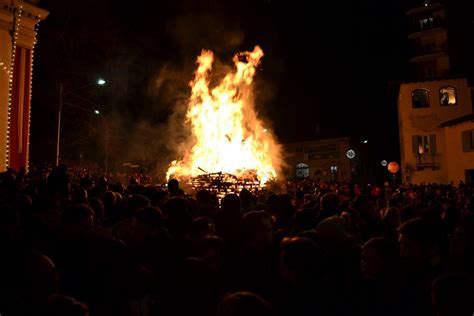 Tradizionale Fal Di Sant Antonio A Varese Sempione News