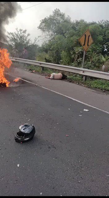 Alerta Noticias On Twitter Motociclista Sobrepasando Veh Culos Perdi