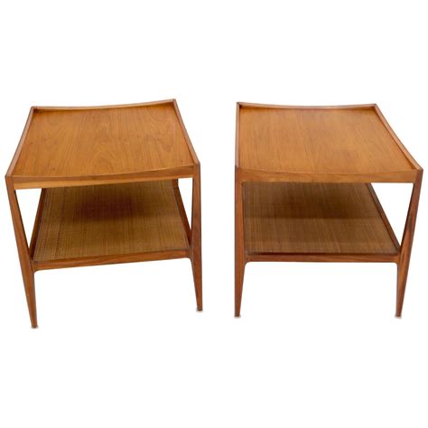 Mid Century Modern Two Tier Corner Coffee Or End Table At Stdibs Mid