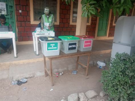 Nigeraelections High Voter Turnout Late Arrival Of Inec Officials