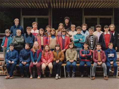 Photo de classe 6 éme de 1979 Collège Jean Burger Copains d avant