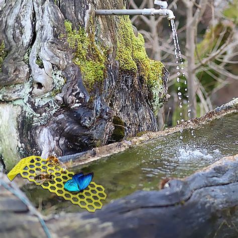 Floating Bee Ladders Beehive Shaped Floating Bee Island For Drinking