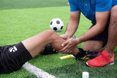 Cómo prevenir lesiones en el fútbol Coaching The World