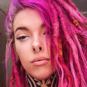 Victoria Rose Net Worth