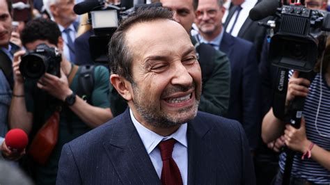 Sébastien Chenu ans gay et député RN vide son sac sur les homos