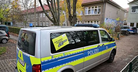 Nach Serie von Bombendrohungen Polizei ermittelt zwei Tatverdächtige